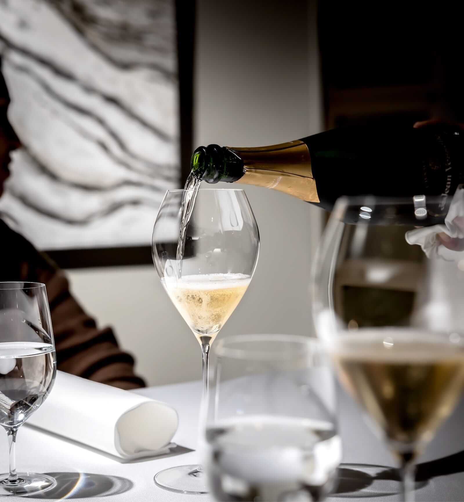 Degustazione vini – Lago di Orta San Giulio – Ristorante Stellato Michelin – Sommelier Sara Orlando Degustazione vini - Lago di Orta San Giulio - Ristorante Stellato Michelin - Sommelier Sara Orlando
